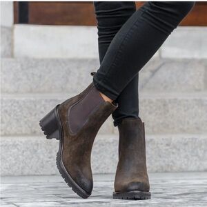 Thursday boot company knockout Chelsea suede boot sz 8.5